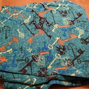 Colorful skeleton key TC LuLaRoe leggings